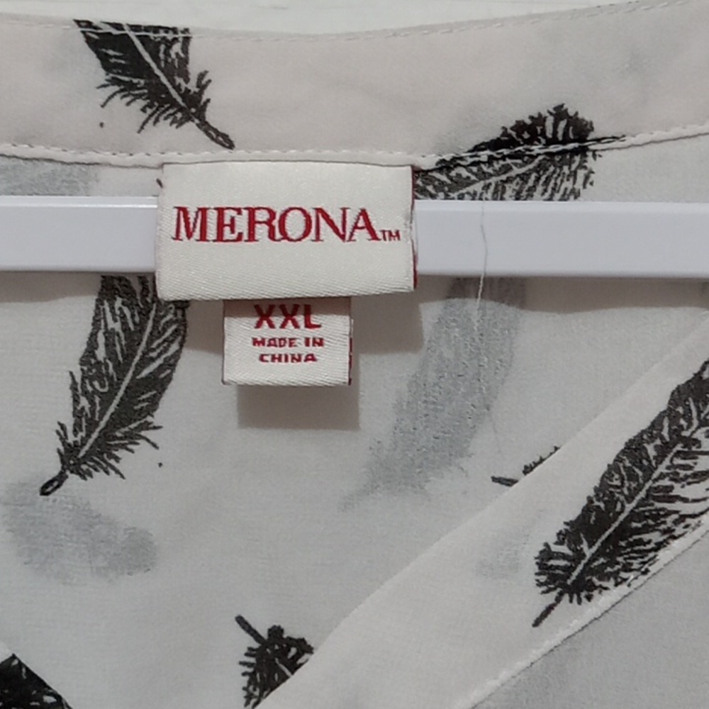 Blouse - Picture 2 of 3